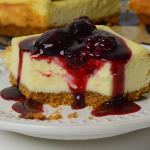red wine and berry cheesecake